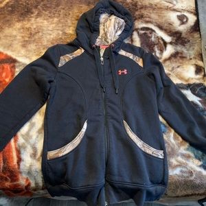 Under Armor & Nike Sweatshirt